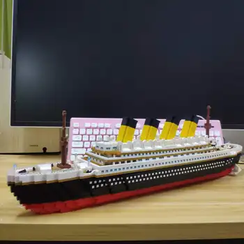 YZ Titanic Caribbean Pirate Plachtenie Black Pearl Loď Loď 3D Model Mini Diamond Kvádre, Tehly, Budova Hračka pre Deti, žiadne okno