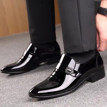 Mens Ukázal Prst Lakovanej Kože Formálne Topánky Oxford Topánky Pre Mužov Šaty Topánky Podnikania Muži Strany Oxford Topánky