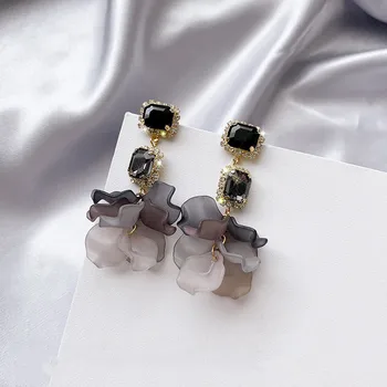 Vyhlásenie Black Fialové Ruže Kvet Petal Drop Visieť Náušnice Pre Ženy 2020 Nové Pendientes Šperky Veľkoobchod