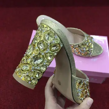 V10-zelené Letné novinky taliansky Lady Topánky a Taška Nastaviť Típat Prst Sandále s Shinning Crystal na Svadbu