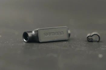 Shimano EW-WU111 - Di2 D-Fly ANT+ Bluetooth Bezdrôtovej Jednotky