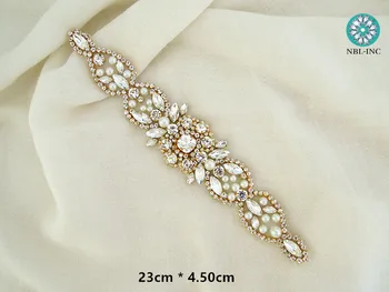 (30PCS )Veľkoobchodný svadobný korálkové šitie crystal drahokamu appliques žehlička na na svadobné šaty WDD0862