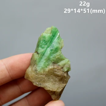 Prírodný zelený smaragd minerálne gem-stupeň crystal vzoriek kamene a kryštály kremeňa kryštály z číny