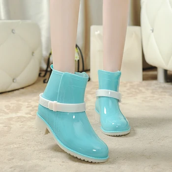 Dážď topánky ženy 2020 nové módne krátkej trubice nastaviť nohu nepremokavé non-slip jelly transparentný Martin dážď topánky