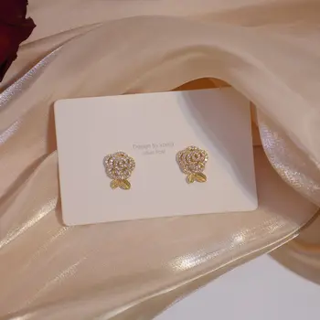 Nový dizajn a módne kórea šperkov crystal náušnice pre ženu dovolenku strany Nádherné náušnice