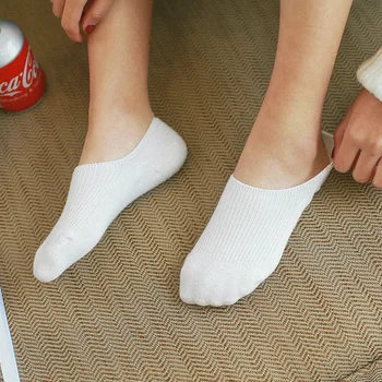 10 ks = 5 párov Lete nové ponožky Japonský jednofarebné dámske neviditeľné Silikónový protišmykový ženy Bavlnené ponožky črievičku ponožky