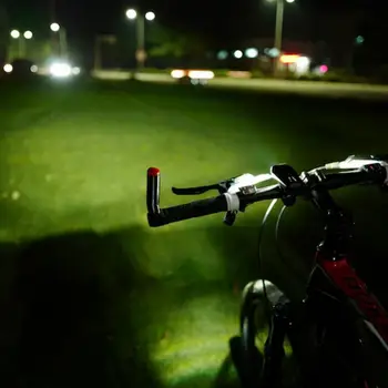 Hot Predaj Svetlo na Bicykel Rainproof USB Nabíjateľné LED 1200mAh MTB Predné Lampy Hliníkový Reflektor Ultralight Baterka Bicyklov Svetla