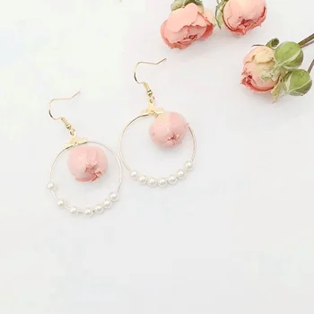1Pair Zlato Prírodné Sušené kvety Náušnice S Tekutej Živice Pokryté Pink Rose Petal Ženy Náušnice Skutočnú Povahu Suché Kvetinové Šperky