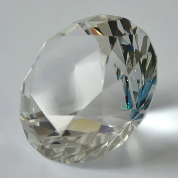 Kryštál diamantu paperweight 50mm