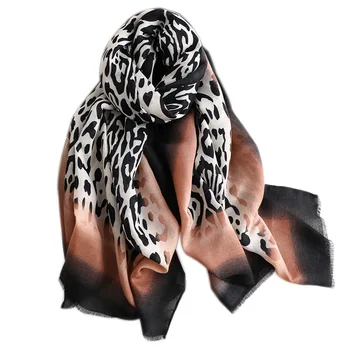 Luxusné značky ženy leopard tlač bavlnená šatka šály pre zimné foulard femme dlhé mäkké Gradient farby, teplé zábaly šatky