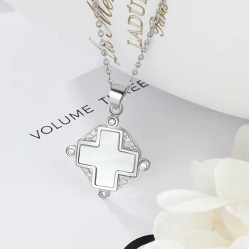 Elegantné 925 Sterling Silver Cross Náhrdelník s perleť & Cubic Zirconia Štýlový Mincový Striebro Šperky (Lam Hub Fong)