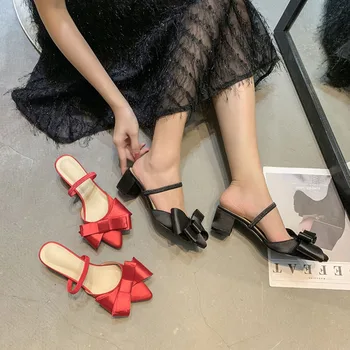 Poukázal pol papuče ženy nosia 2019 nové Baotou módne luk Vysoké podpätky a lenivý Muller papuče