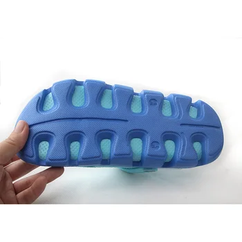 2019 Mužov Topánky Letné nové dno otvoru obuvi priedušná unisex bežné vonkajšie papuče módne sandále kúpeľňa papuče AF71