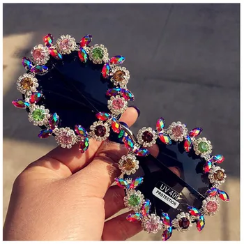 Klasický Retro Kolo Drahokamu Kvet slnečné Okuliare Ženy Dizajnér Ručné Lete Crystal Dámske slnečné Okuliare gafas A1