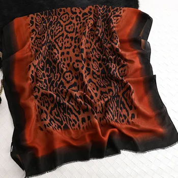 Luxusné značky ženy leopard tlač bavlnená šatka šály pre zimné foulard femme dlhé mäkké Gradient farby, teplé zábaly šatky